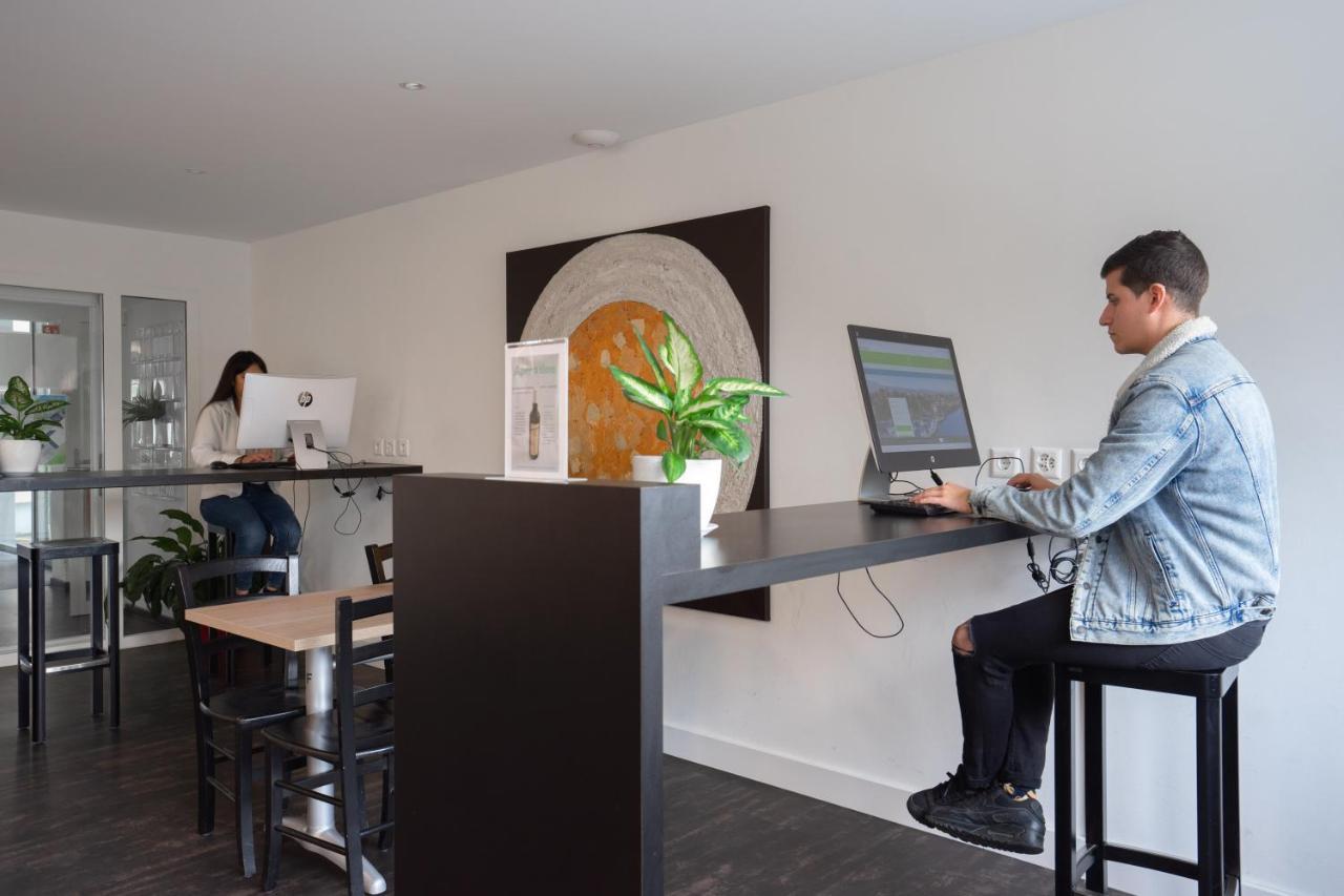 Nyon Hostel Kültér fotó