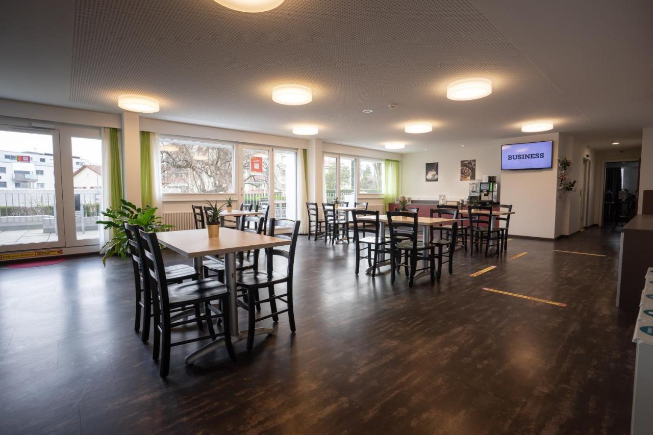Nyon Hostel Kültér fotó