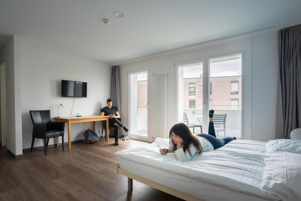 Nyon Hostel Kültér fotó