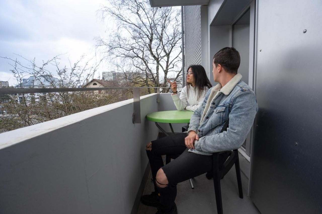 Nyon Hostel Kültér fotó