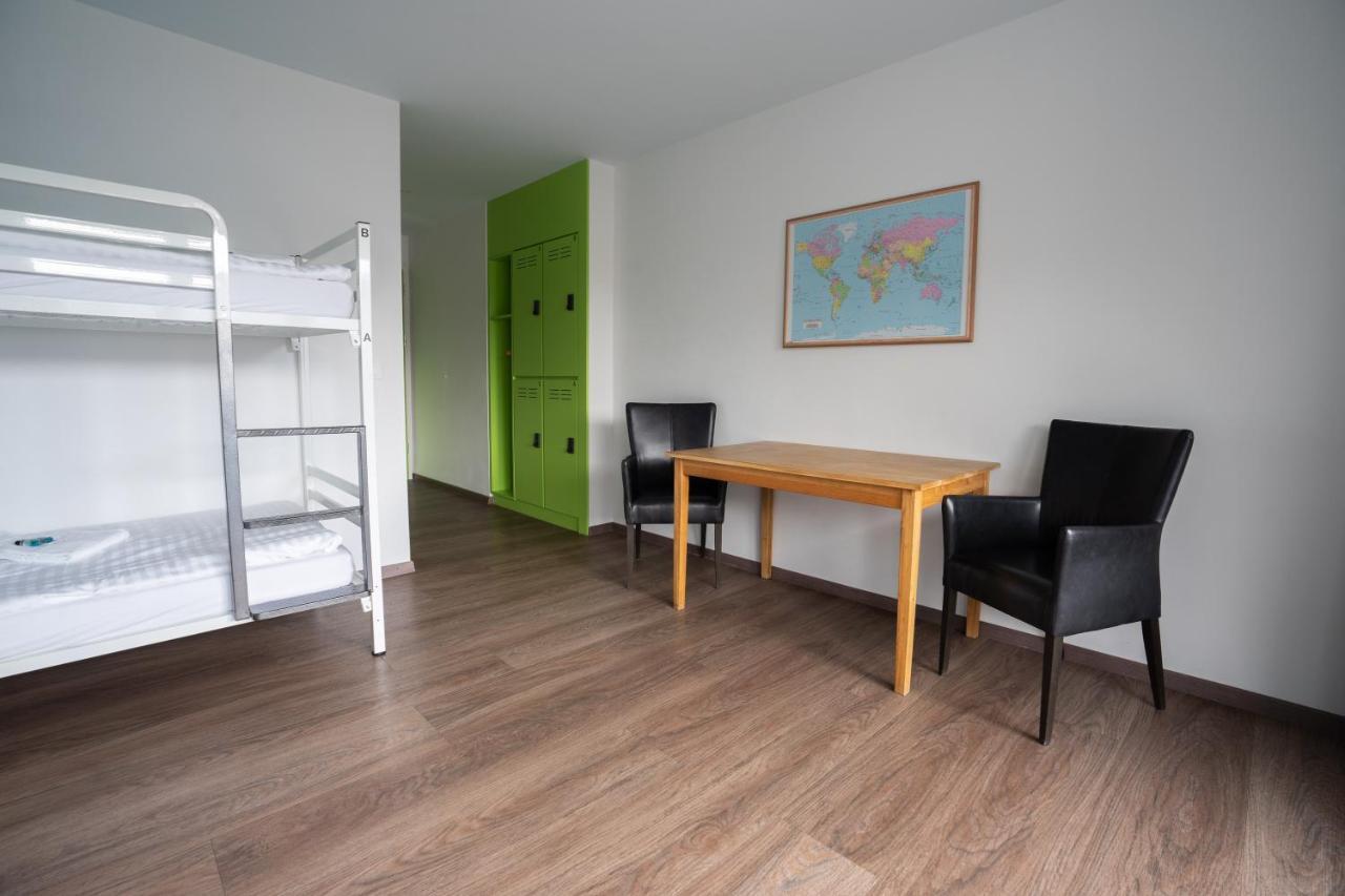 Nyon Hostel Kültér fotó
